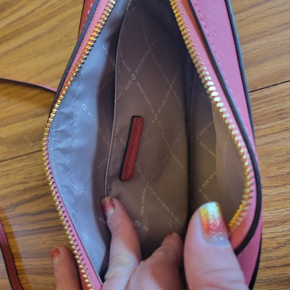 Brand new Michael Kors crossbody purse - Picture 5 of 12